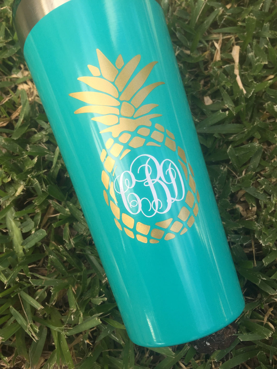 Pineapple Monogram Decal - Monogram Decal - Monogram Sticker - Yeti Decal - Yeti Decal for Women - Laptop Decal - Water Bottle Decal - Mono