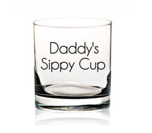 Load image into Gallery viewer, Daddy&#39;s sippy cup, Whiskey glass for dad, cute dad gift, daddy&#39;s whiskey glass, custom whiskey glass, new dad gift, new dad gifts, whiskey